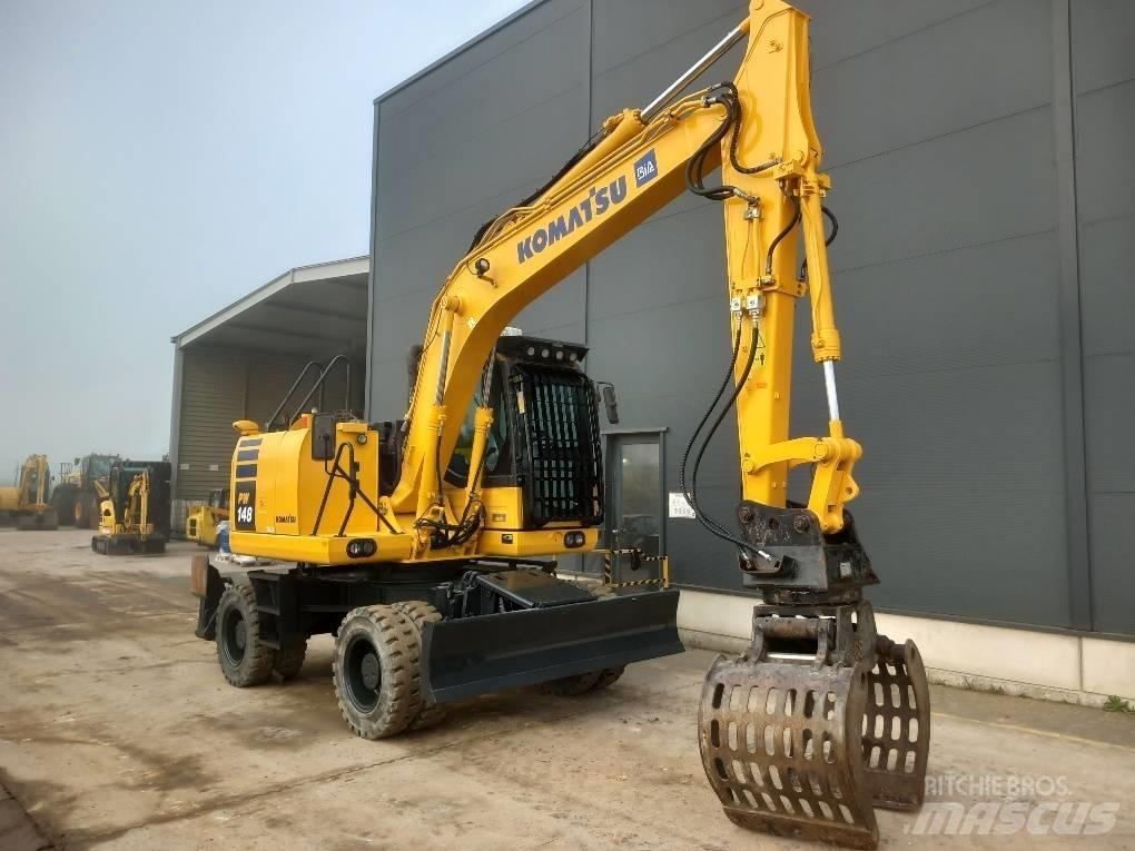 Komatsu PW148-10 Lastik tekerli ekskavatörler
