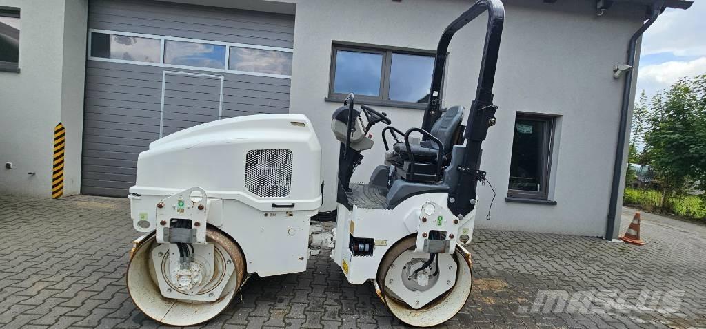 CAT CB 24 B Çift tamburlu silindirler