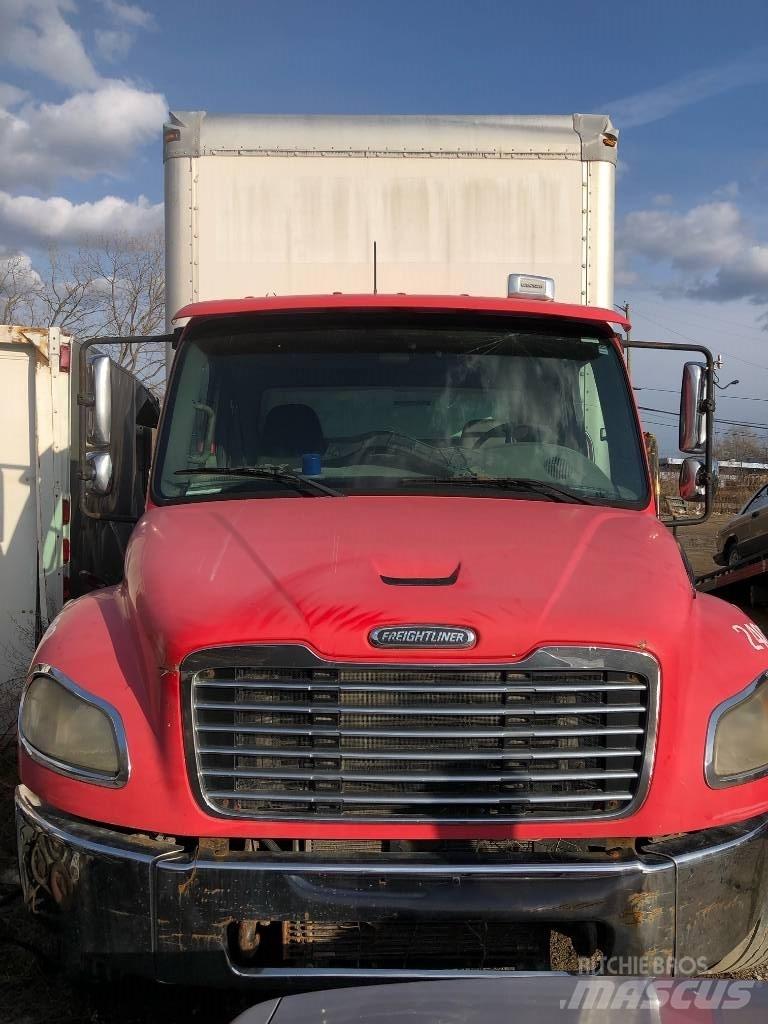 Freightliner m2 Kapali kasa kamyonlar