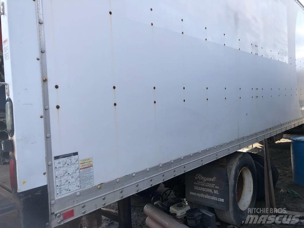 Freightliner m2 Kapali kasa kamyonlar