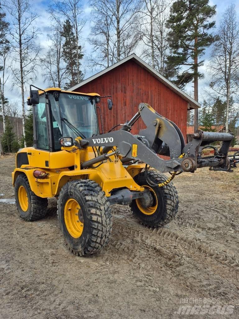 Volvo L 30 G Tekerlekli yükleyiciler