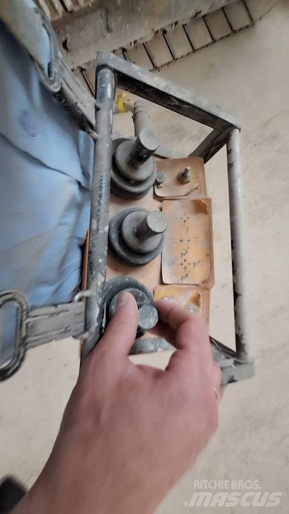 Aliva AL 302 Beton aksesuarlari