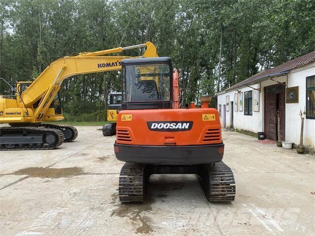 Doosan DH55 Mini ekskavatörler, 7 tona dek