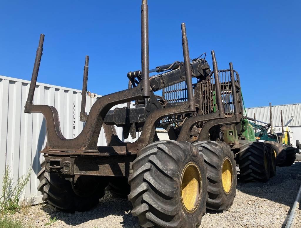 John Deere 1110 E Tomruk yükleyici traktörler