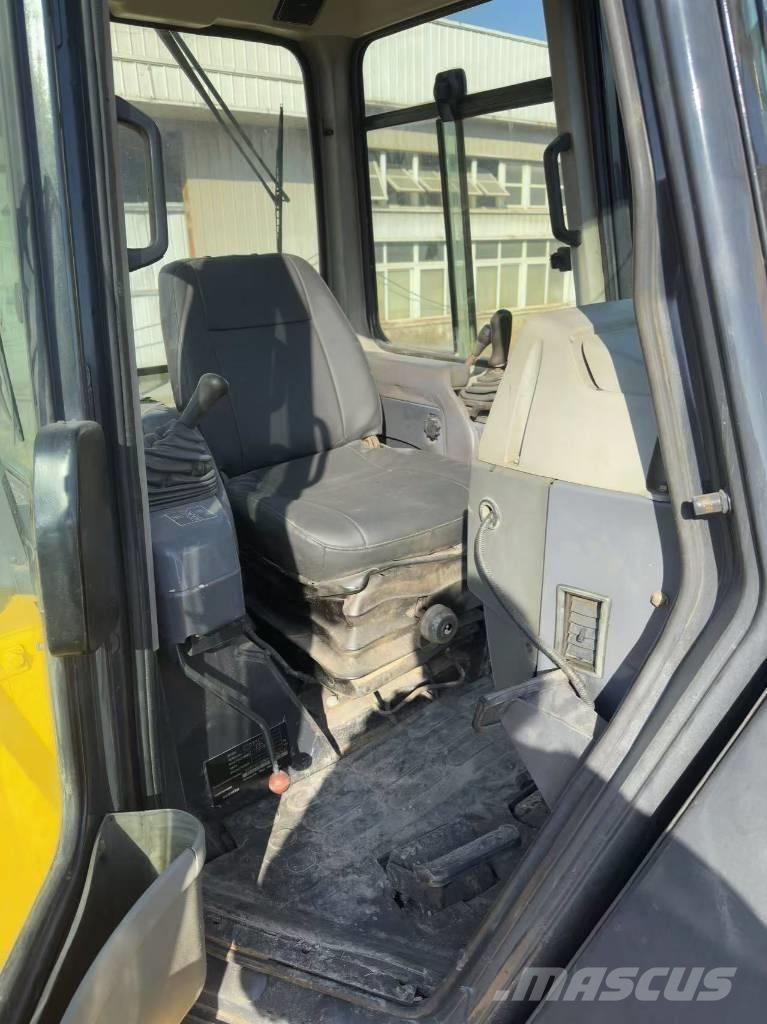 Komatsu D 85 EX-18 Paletli dozerler