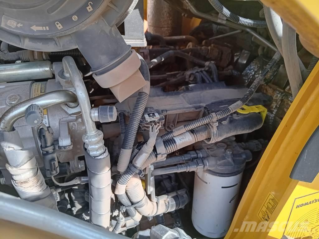 Komatsu WB 97 S-8 Kazıcı yükleyiciler - beko loder