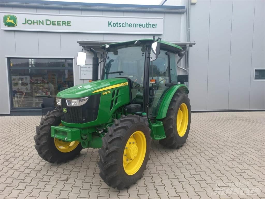 John Deere 5067E Traktörler