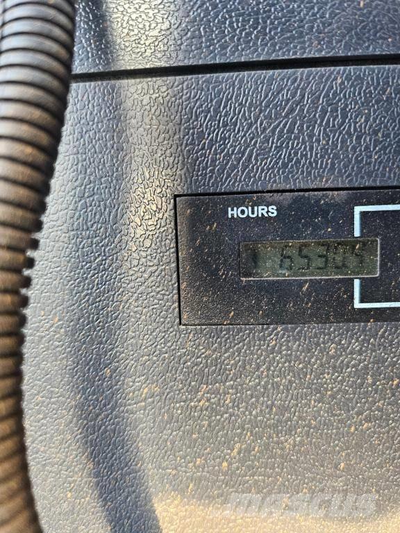 Hyundai HX 520 L Paletli ekskavatörler