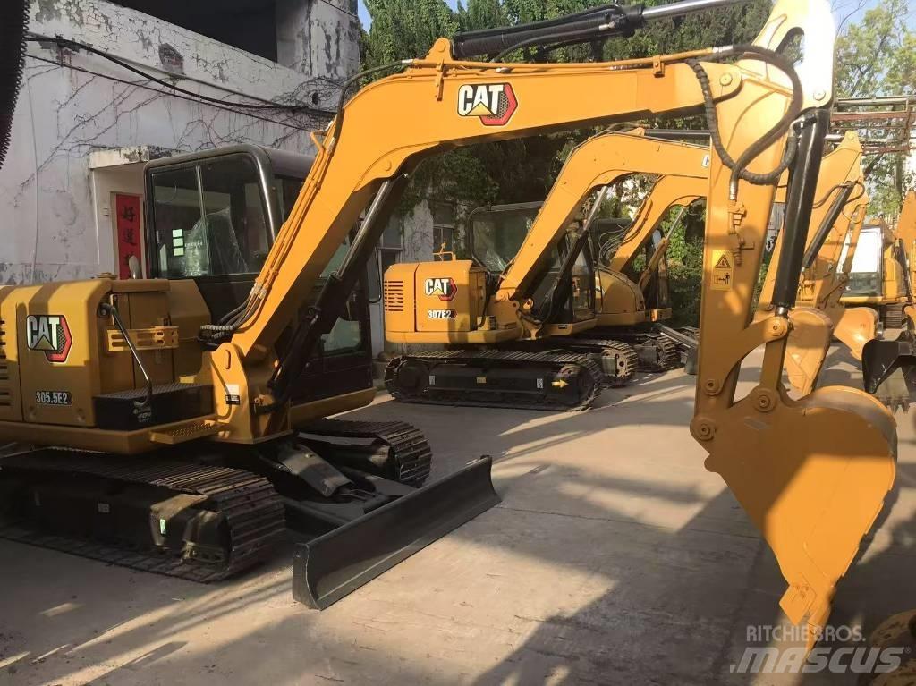 CAT 305.5E2 Paletli ekskavatörler