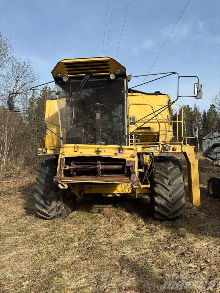 New Holland TX 36 Biçerdöverler