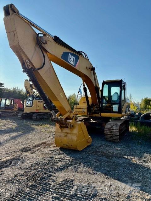 CAT 320 D Paletli ekskavatörler