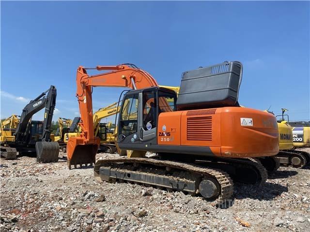 Hitachi ZX 250 Paletli ekskavatörler
