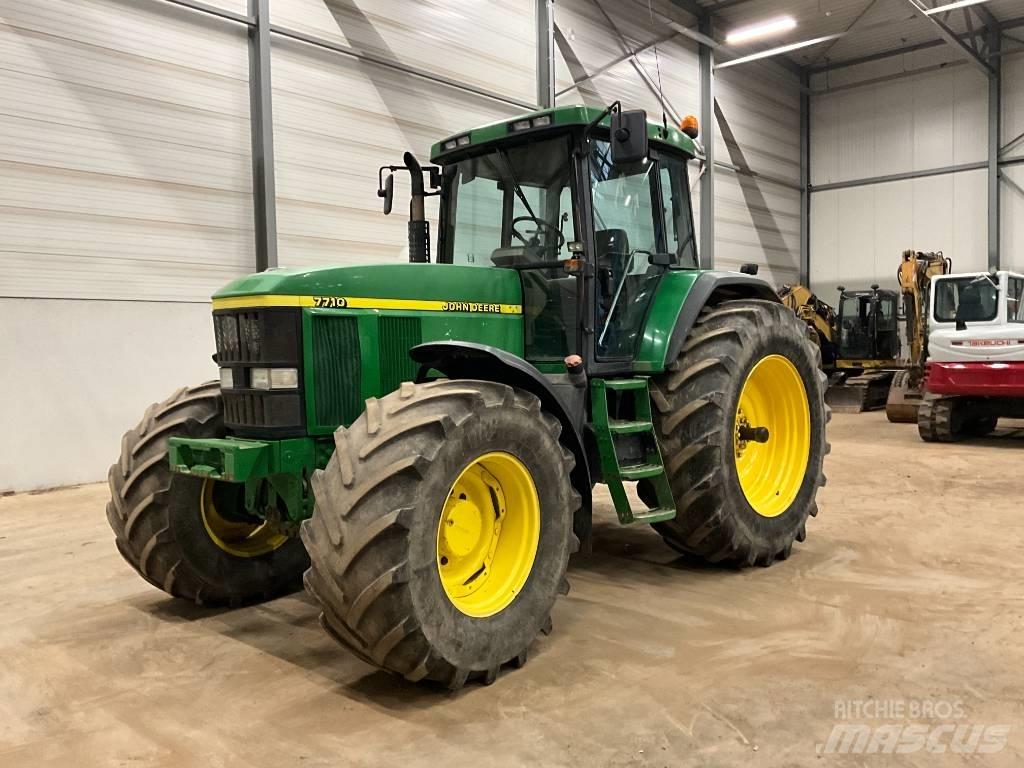 John Deere 7710 Traktörler