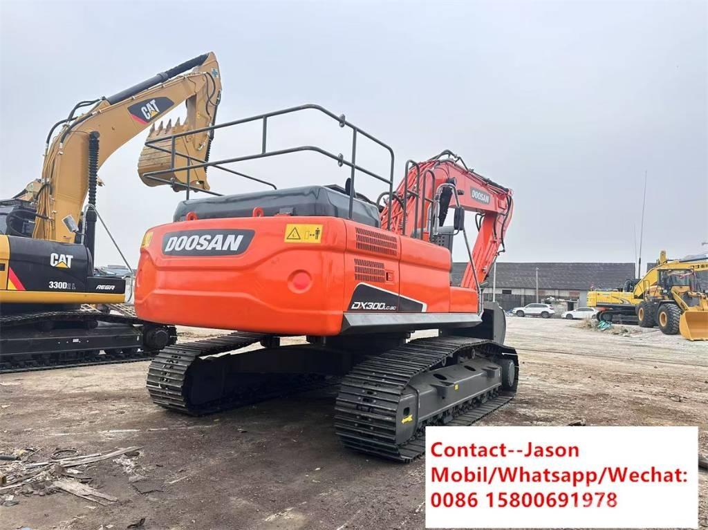 Doosan DX 300 LCA Paletli ekskavatörler