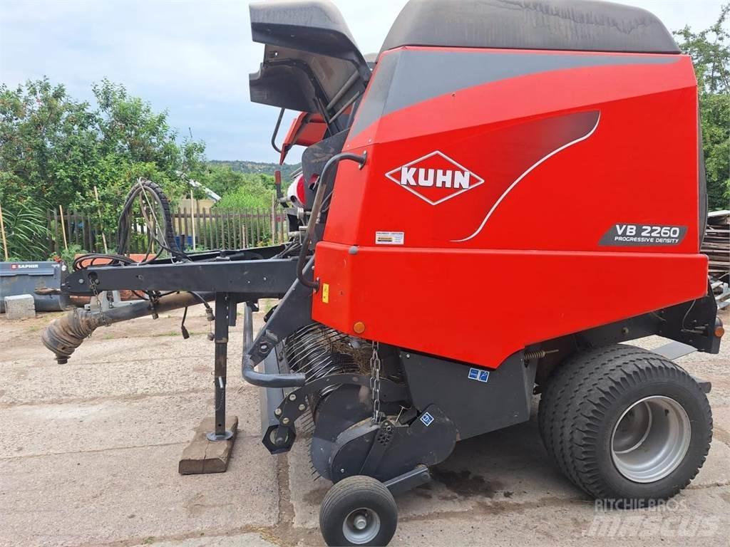 Kuhn VB 2260 Rulo balya makinalari