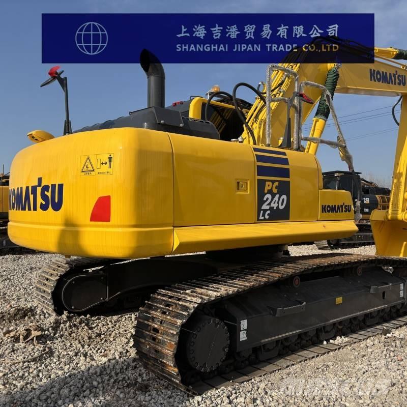 Komatsu PC 240 Paletli ekskavatörler