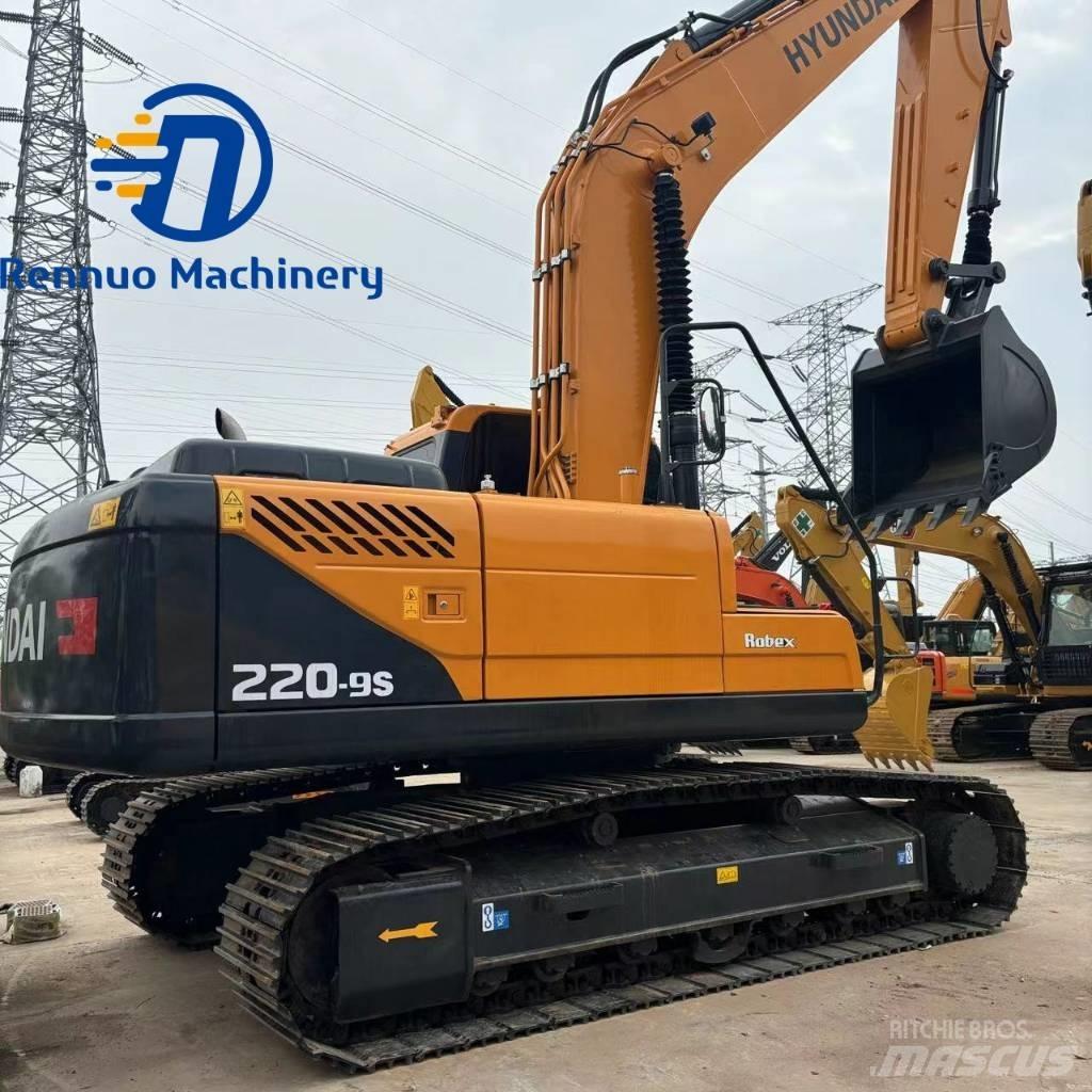 Hyundai R220LC-9S Paletli ekskavatörler