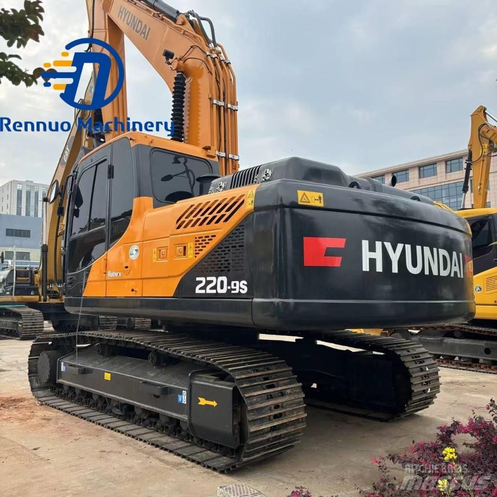 Hyundai R220LC-9S Paletli ekskavatörler