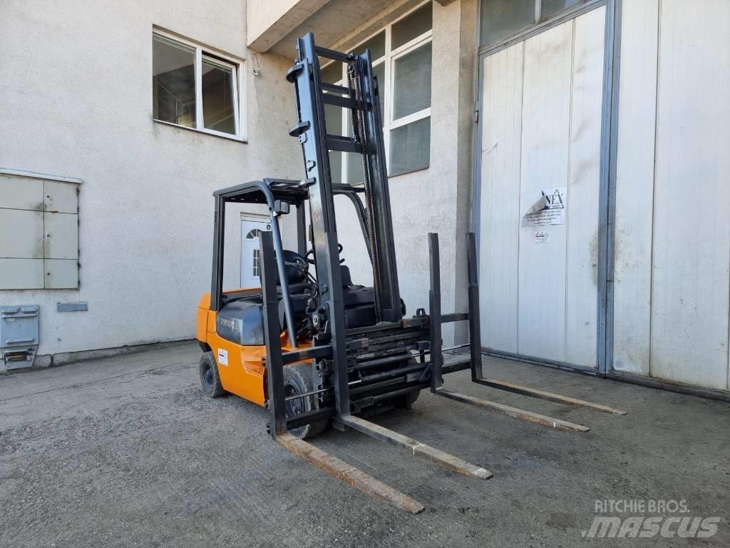 Toyota 02-7 FD 25 Dizel forkliftler