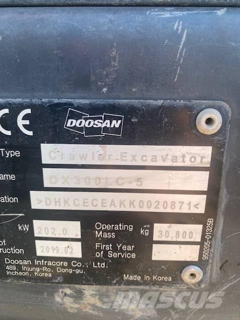 Doosan DX 300 LC-5 Paletli ekskavatörler