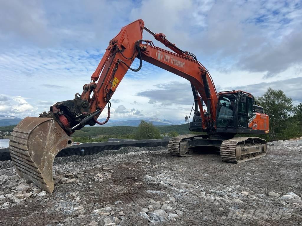 Hitachi ZX 300 LC-7 Paletli ekskavatörler