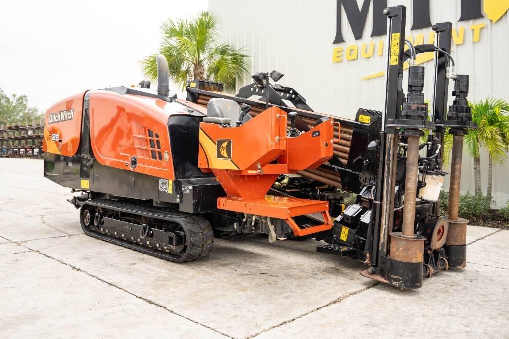 Ditch Witch JT28 Yatay sondaj makineleri