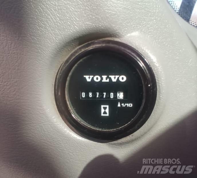 Volvo EW 180 E Lastik tekerli ekskavatörler