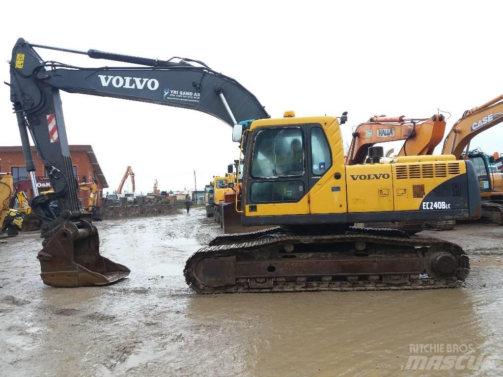 Volvo EC 240 B LC Paletli ekskavatörler