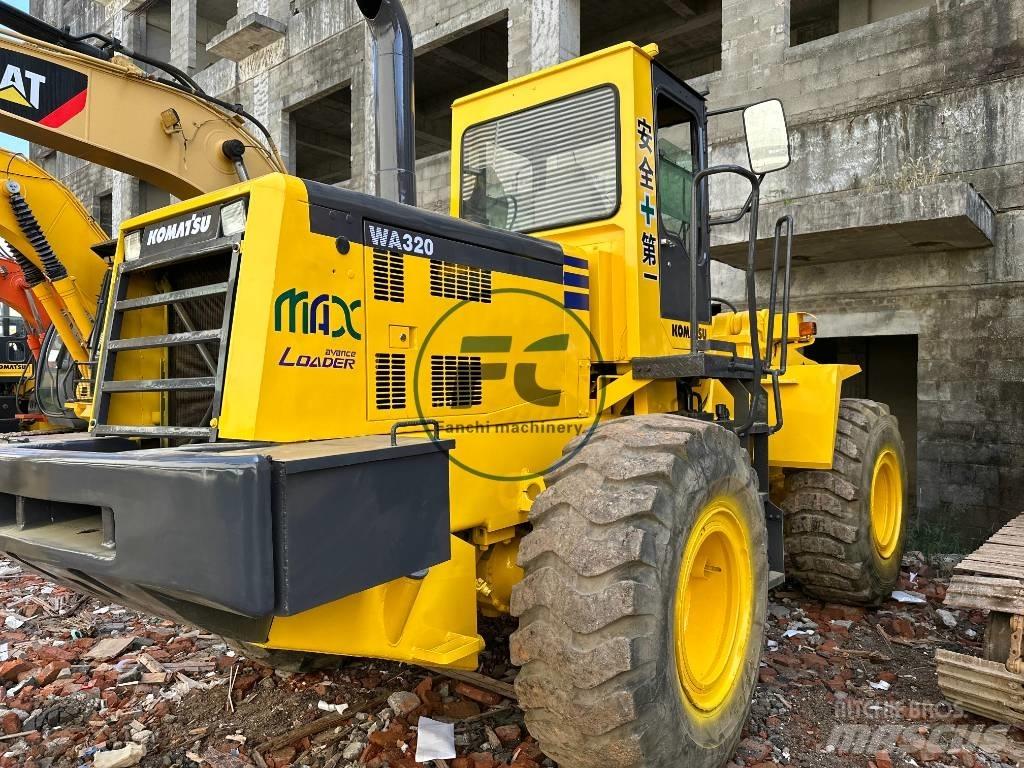 Komatsu WA 320 Tekerlekli yükleyiciler