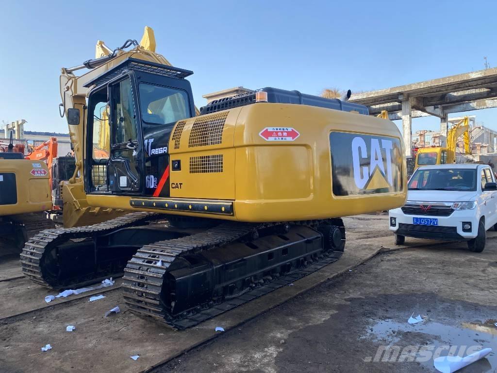 CAT 326D Paletli ekskavatörler
