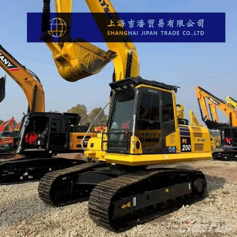Komatsu PC 200 Paletli ekskavatörler