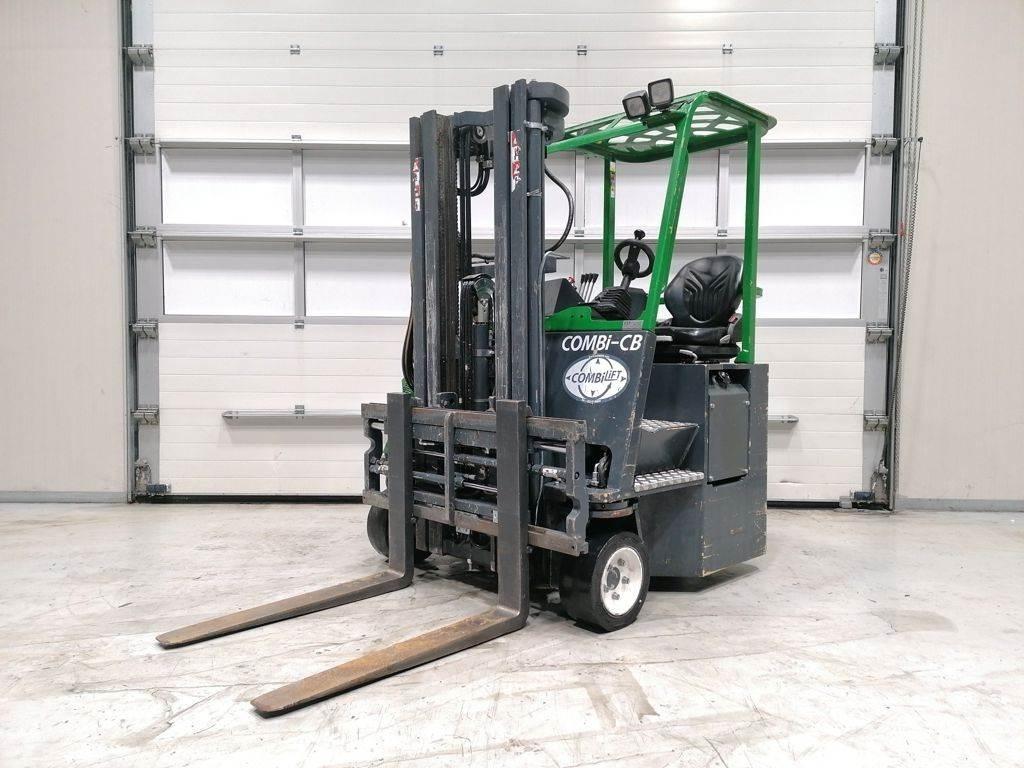 Combilift CB2500 Sideloader - dört yönlü forkliftler