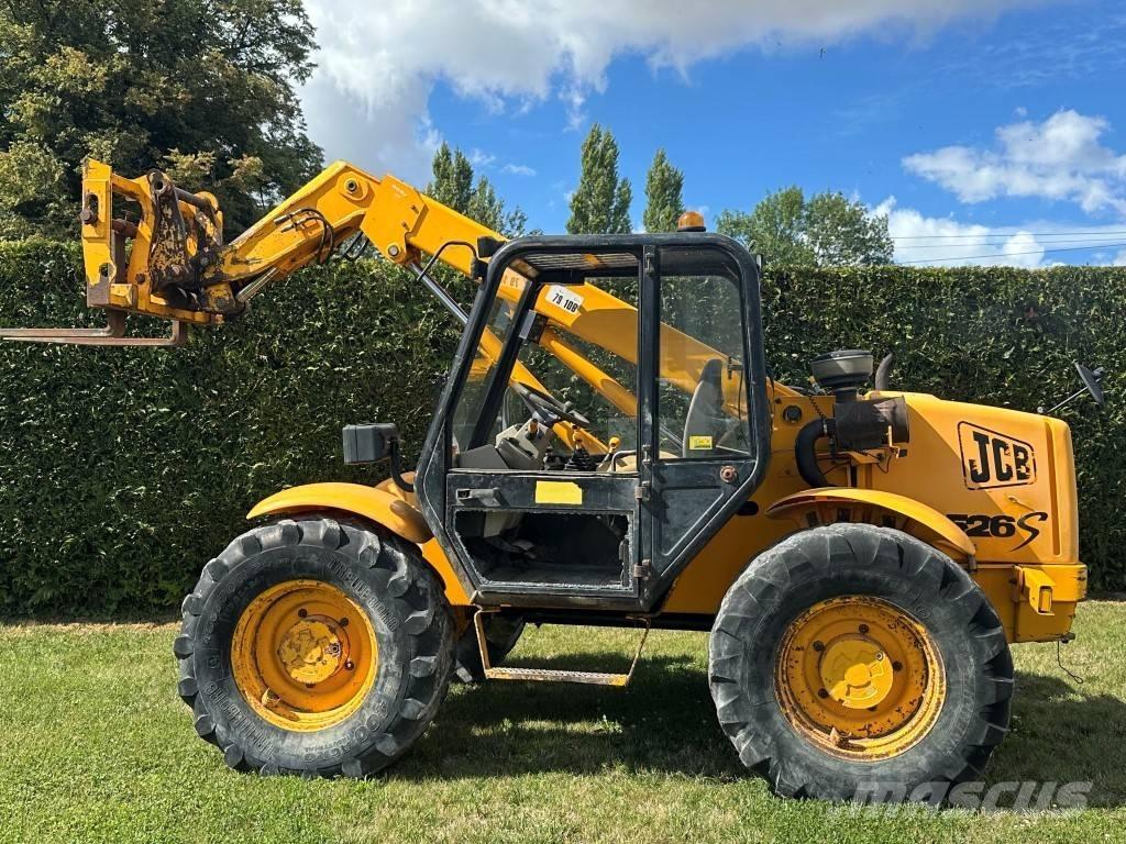 JCB 526 Tarimsal teleskopik yükleyiciler