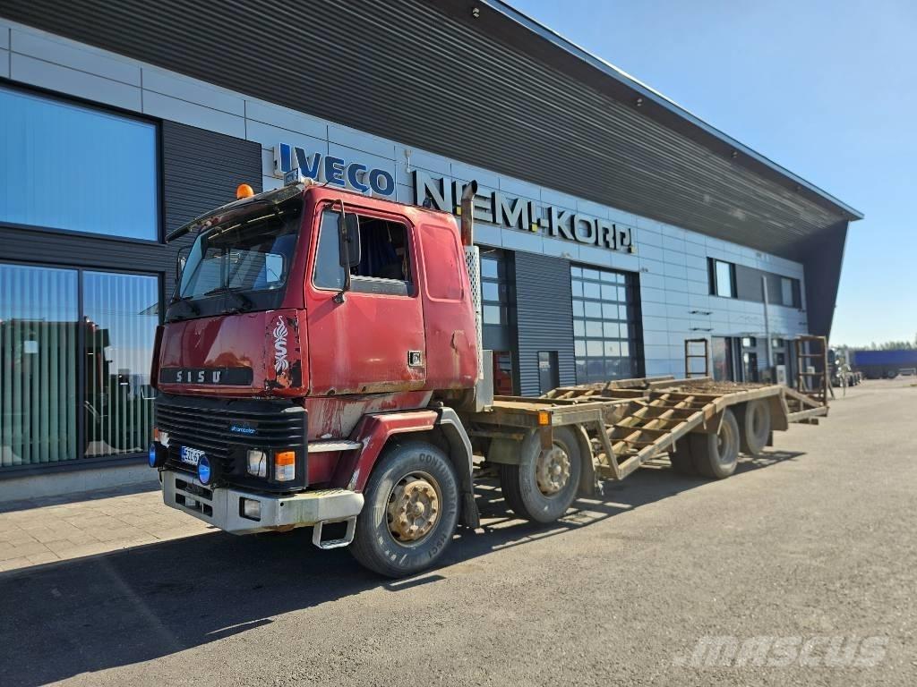 Sisu SM300 8X2 Orman makinesi taşıma kamyonları