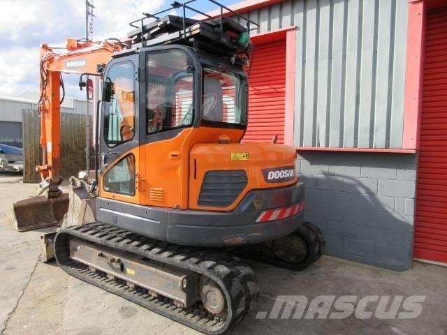 Doosan DX 85 R-3 Midi ekskavatörler 7 - 12 t