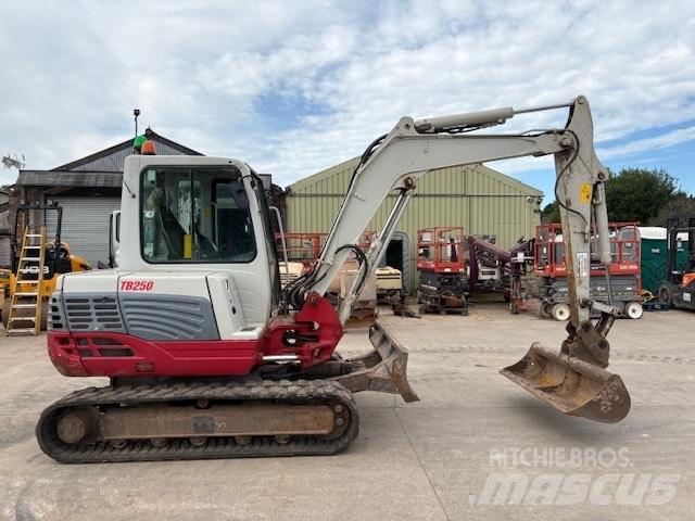 Takeuchi TB 250 Mini ekskavatörler, 7 tona dek