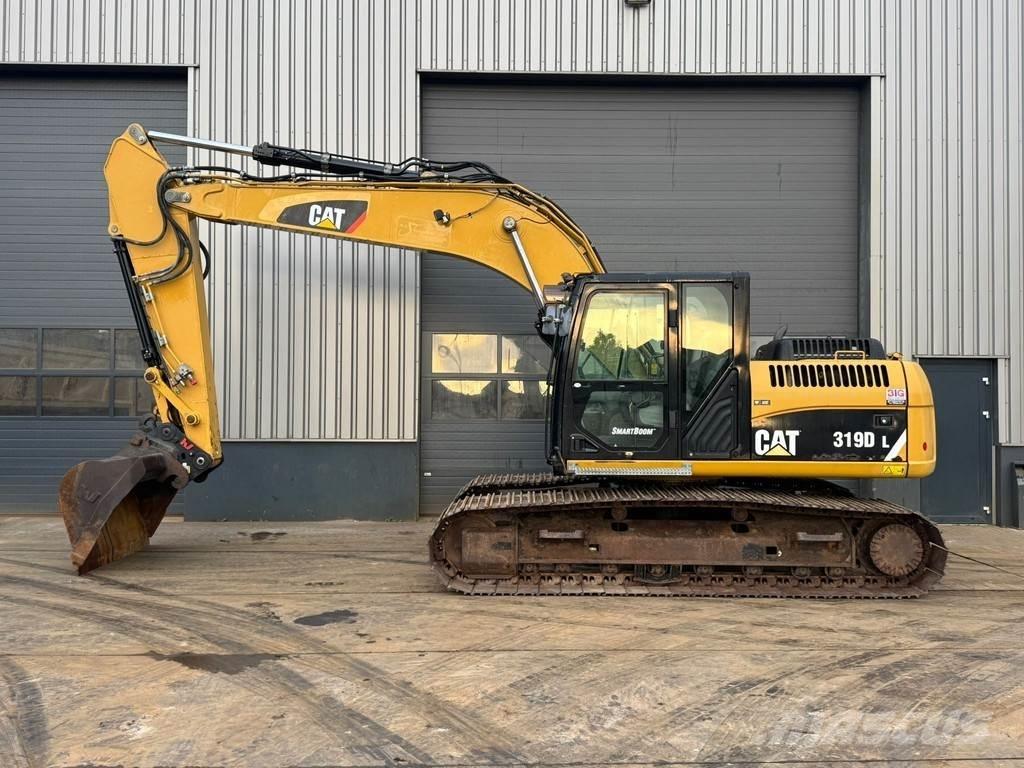 CAT 319DL Paletli ekskavatörler