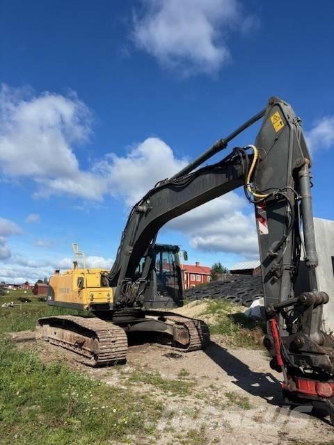 Volvo BM Ec 240 Paletli ekskavatörler