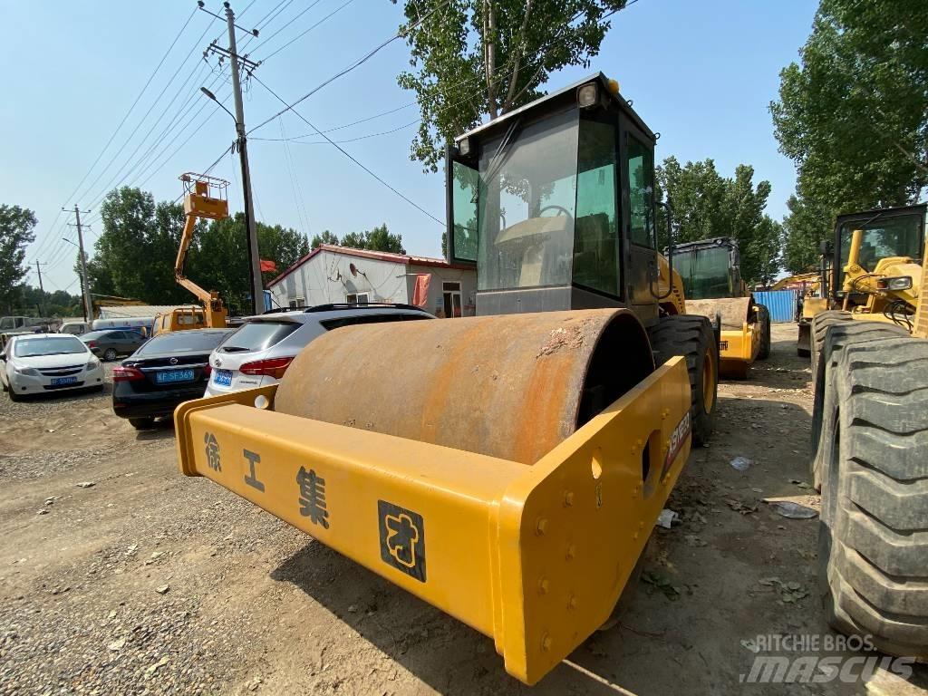 XCMG XSM220 Tek tamburlu silindirler