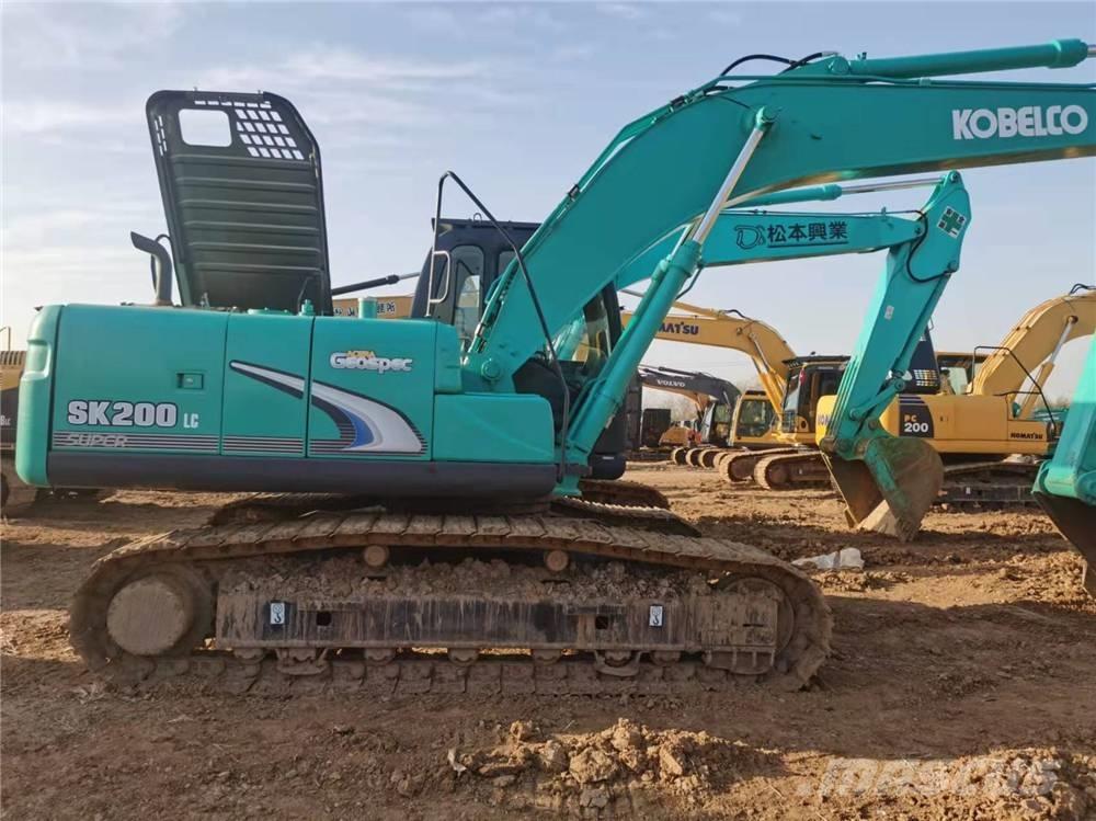 Kobelco SK200 Paletli ekskavatörler