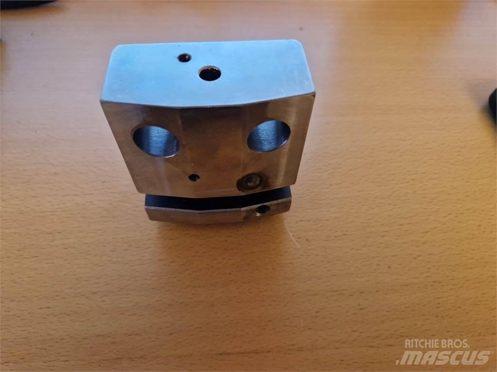 Eco Log 7007398 Agaç kesme robotlari