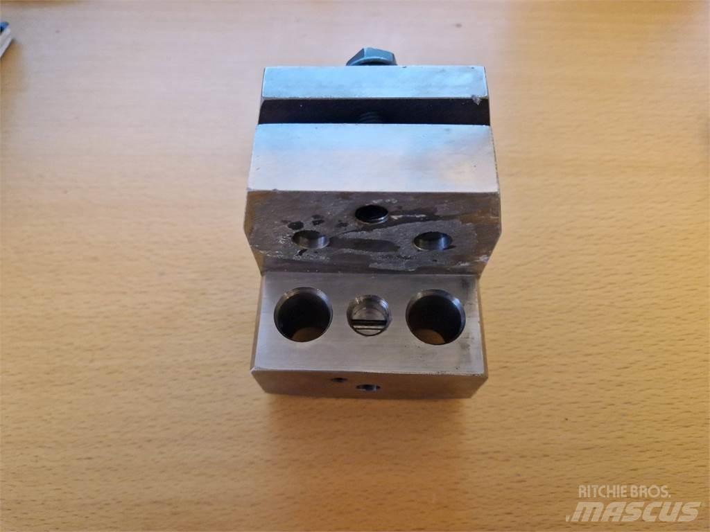 Eco Log 7007398 Agaç kesme robotlari