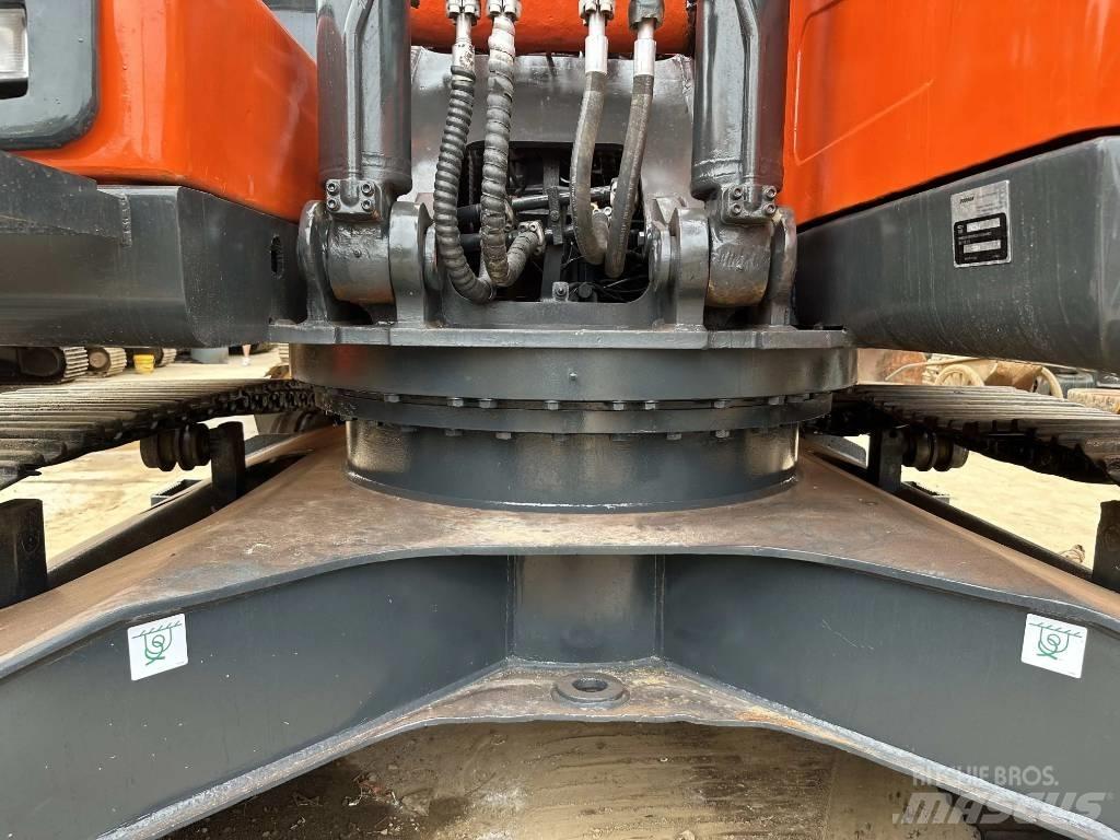 Doosan DX225LC-9C Paletli ekskavatörler
