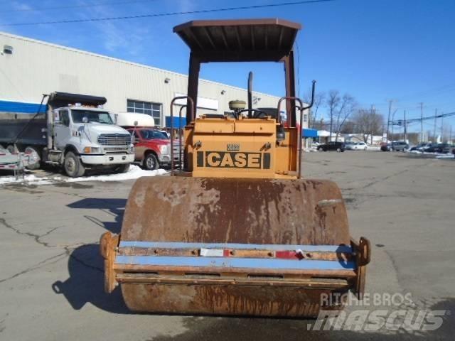 CASE W 602 BD Tek tamburlu silindirler