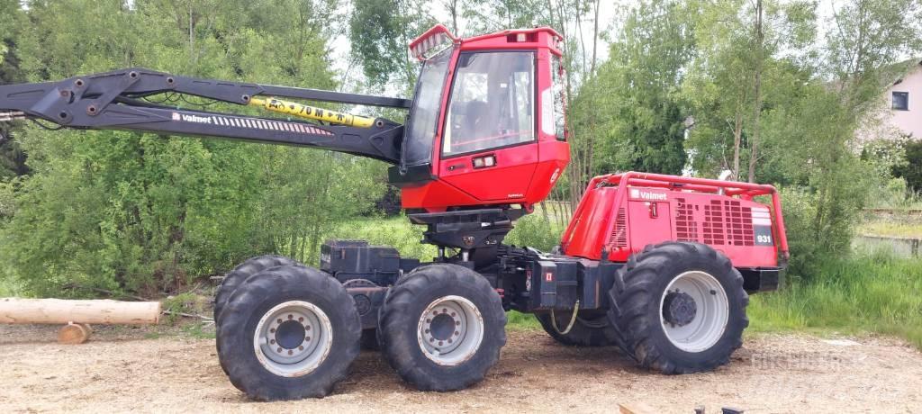 Komatsu 931 Biçerdöverler