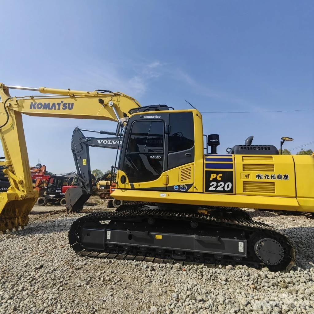 Komatsu PC 220-8 Paletli ekskavatörler
