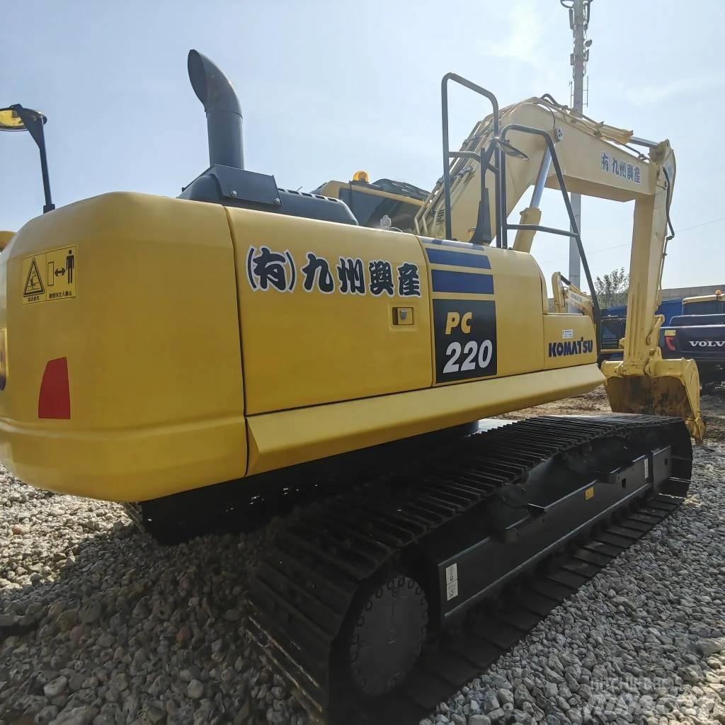 Komatsu PC 220-8 Paletli ekskavatörler