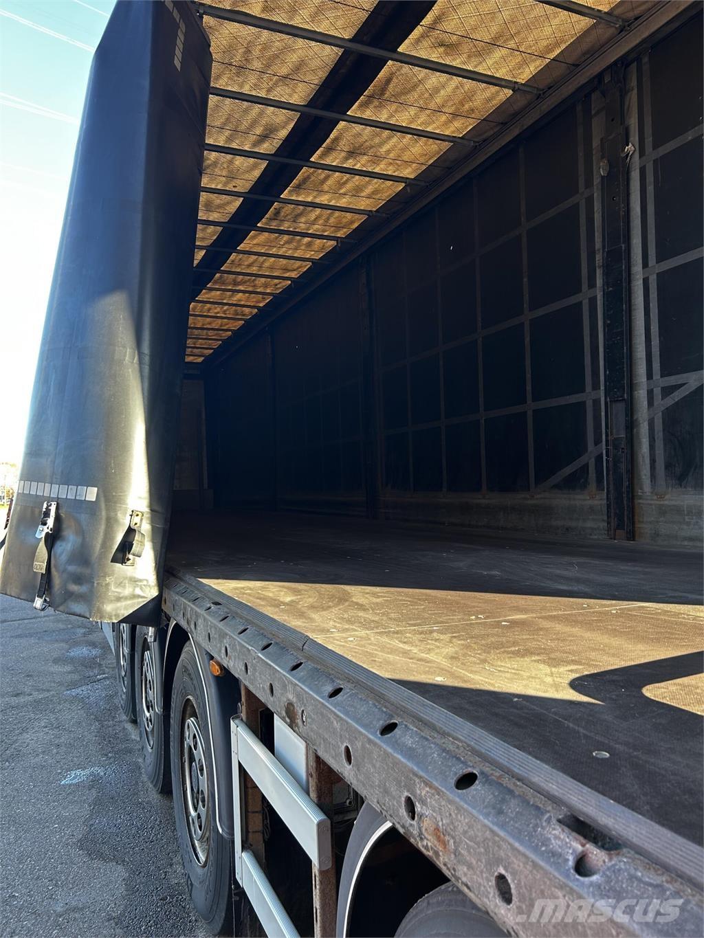 Nordic Trailer  Perdeli yari çekiciler