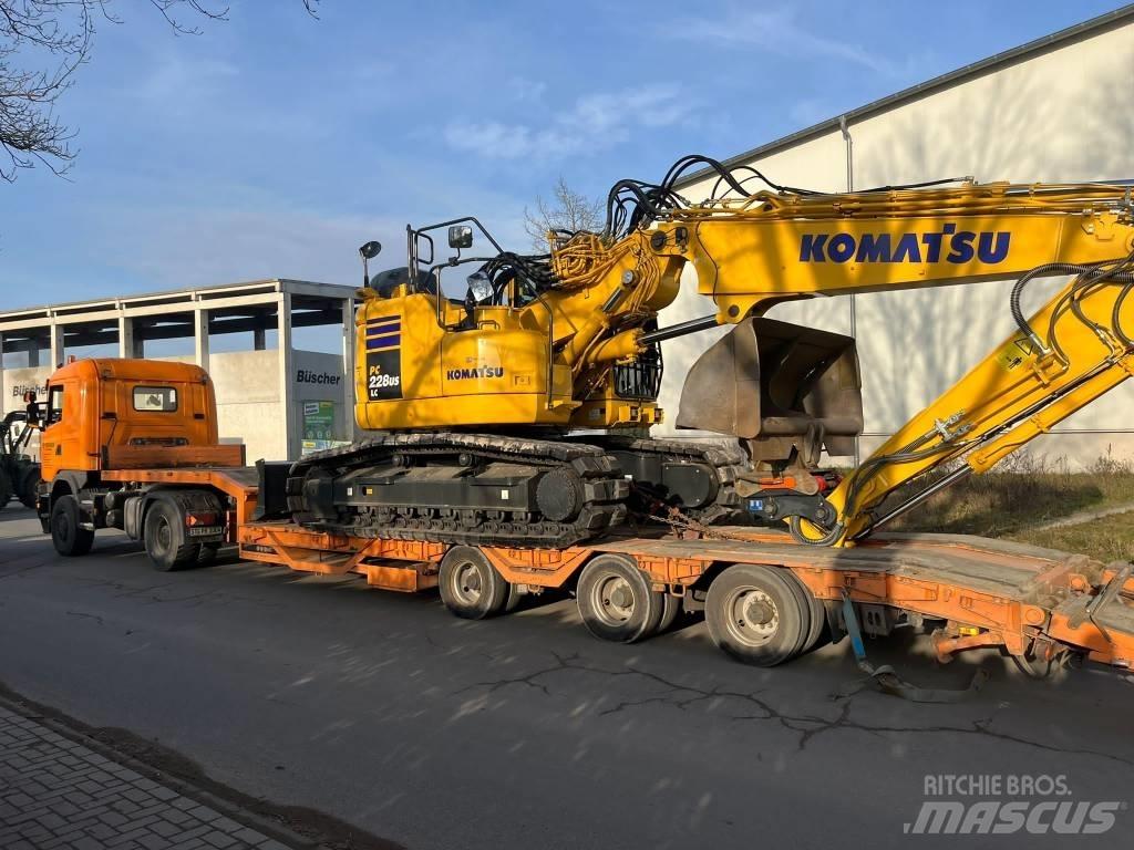 Komatsu PC228USLC-11 Paletli ekskavatörler