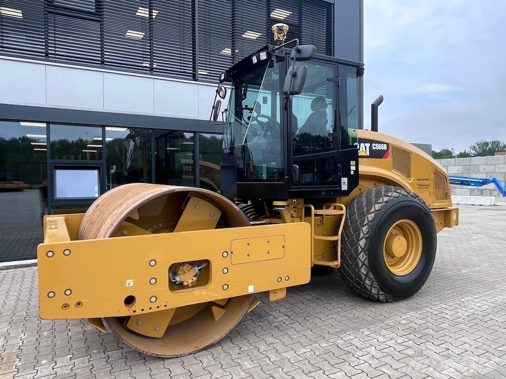 CAT CS66B Tek tamburlu silindirler
